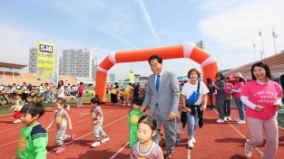 용인시어린이집연합회와 기아대책이 함께하는 「사랑을 나누는 어린이           마라톤대회」 (17).JPG