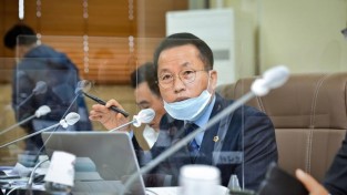 201125 정승현 의원, 농업기술원 사업 축소 지적.jpg