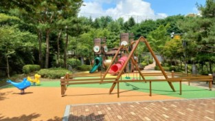 210702_어린이공원 4곳 바닥, 놀이시설물 교체_사진(3) 바지산어린이공원.jpg