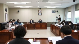 20221124 행정사무감사 1일차-(4)경제환경위원회.jpg